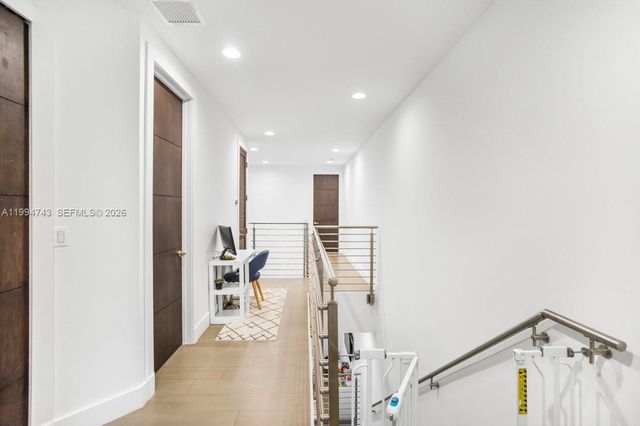 3052 Day Ave 2, Miami, FL 33133