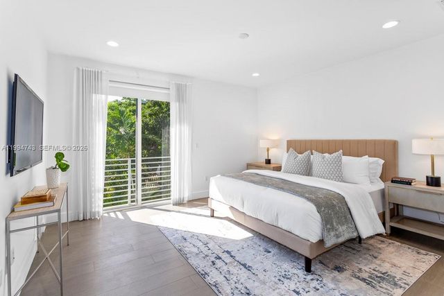 3052 Day Ave 2, Miami, FL 33133