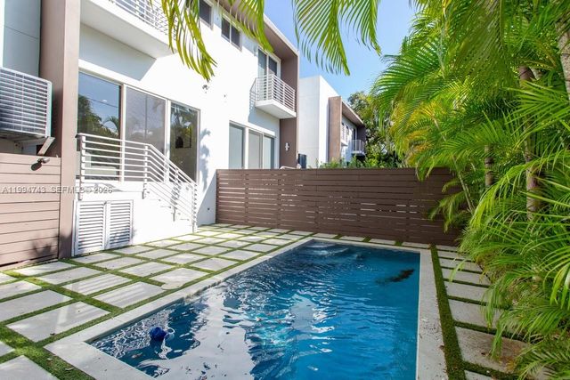 3052 Day Ave 2, Miami, FL 33133