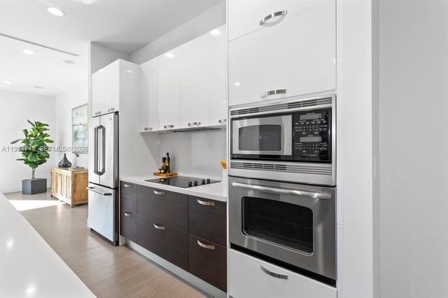 3052 Day Ave 2, Miami, FL 33133