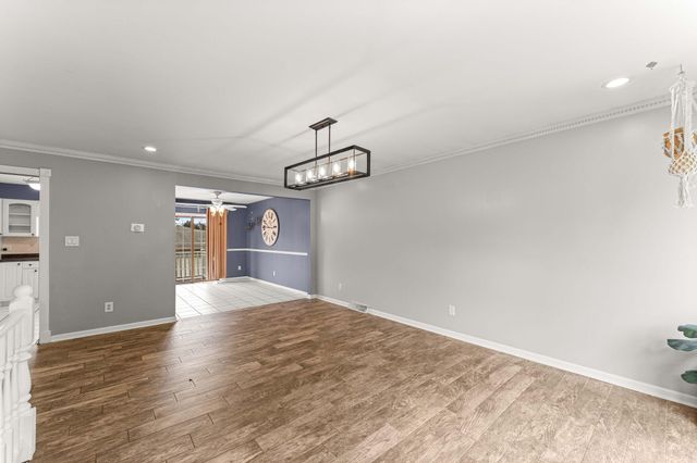 9138 Southmoor Avenue, Highland, IN 46322