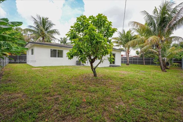 19531 NW 1st Place, Miami Gardens, FL 33169