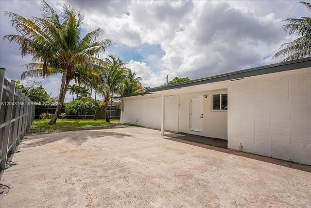 19531 NW 1st Place, Miami Gardens, FL 33169