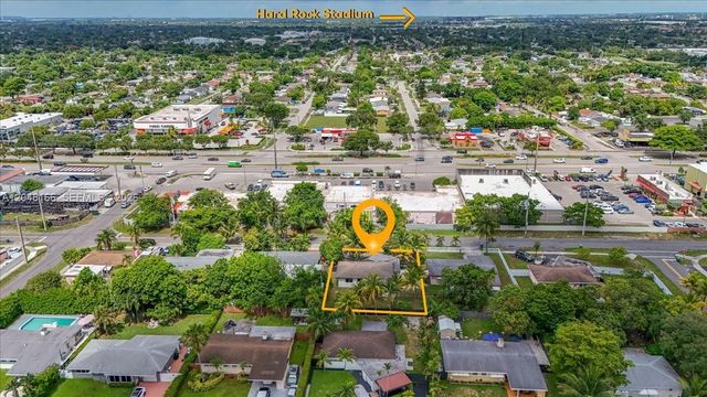 19531 NW 1st Place, Miami Gardens, FL 33169