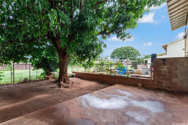 85-152 Ala Walua Street B, Waianae, HI 96792