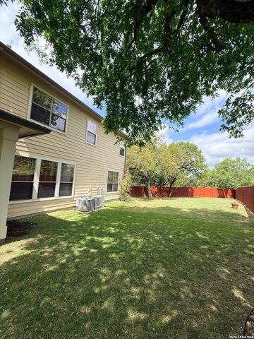 101 Rattlesnake Blf, Boerne, TX 78006