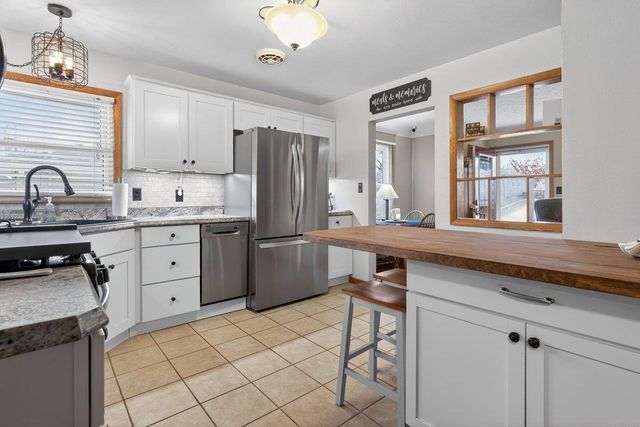 1286 Scott Avenue, Waterloo, IA 50701