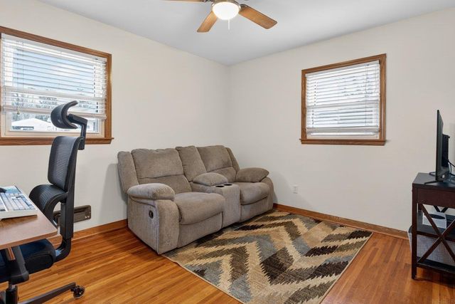 1286 Scott Avenue, Waterloo, IA 50701