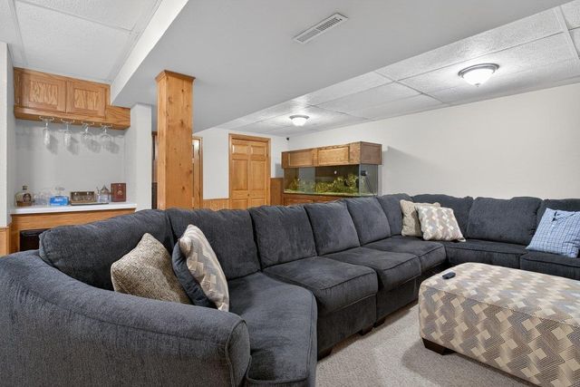 1286 Scott Avenue, Waterloo, IA 50701