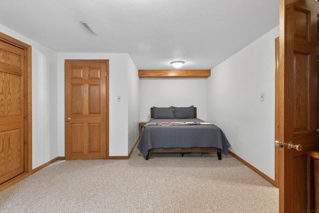 1286 Scott Avenue, Waterloo, IA 50701