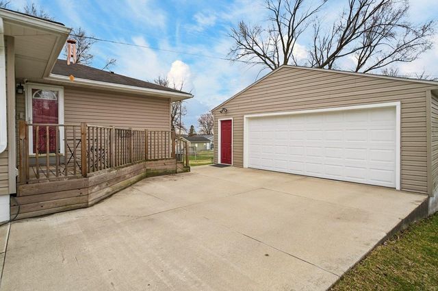 1286 Scott Avenue, Waterloo, IA 50701
