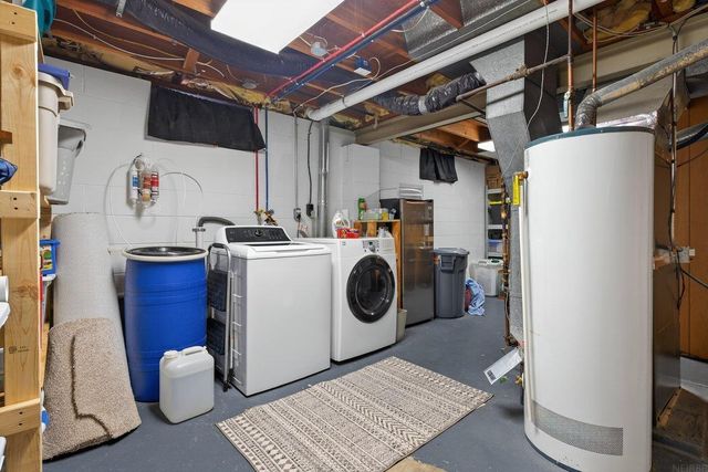 1286 Scott Avenue, Waterloo, IA 50701