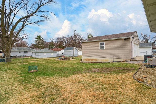 1286 Scott Avenue, Waterloo, IA 50701
