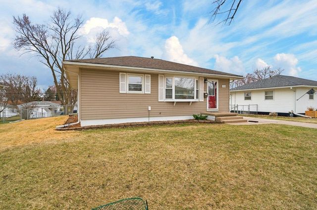 1286 Scott Avenue, Waterloo, IA 50701