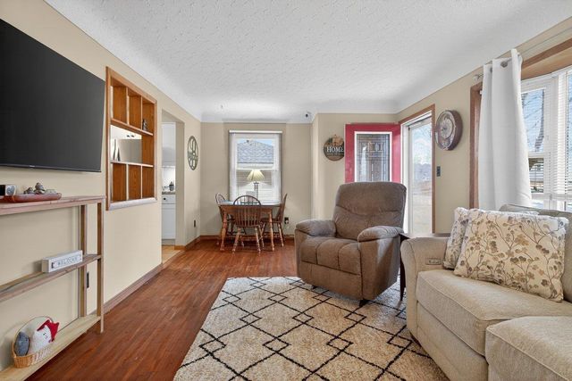 1286 Scott Avenue, Waterloo, IA 50701