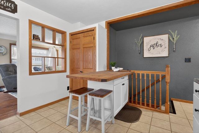 1286 Scott Avenue, Waterloo, IA 50701