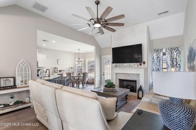 1218 Perry Place Drive, Hernando, MS 38632