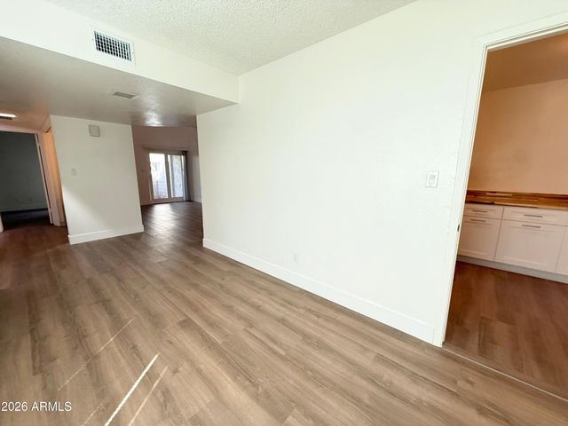 7772 N 19th Drive, Phoenix, AZ 85021