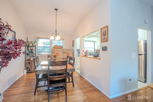 9 Oak Branch Road, East Windsor, NJ 08512