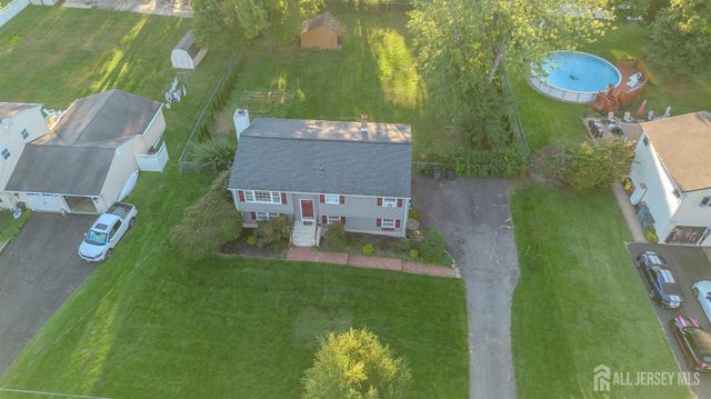9 Oak Branch Road, East Windsor, NJ 08512