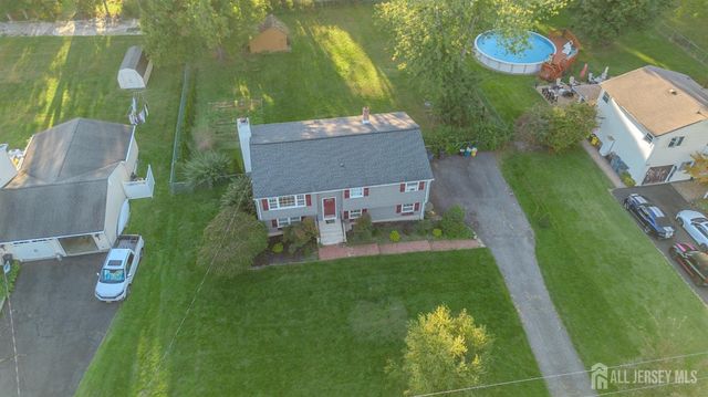 9 Oak Branch Road, East Windsor, NJ 08512