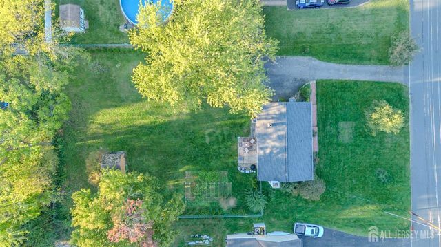 9 Oak Branch Road, East Windsor, NJ 08512
