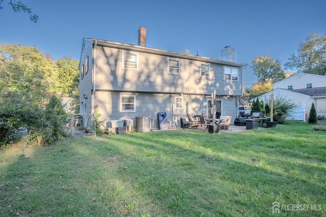 9 Oak Branch Road, East Windsor, NJ 08512