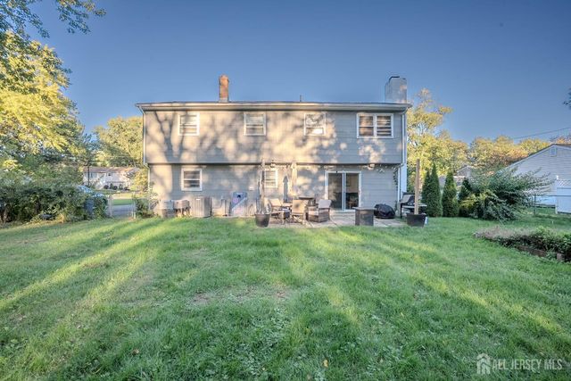 9 Oak Branch Road, East Windsor, NJ 08512
