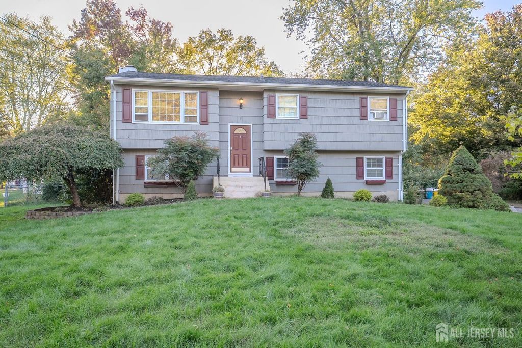 9 Oak Branch Road, East Windsor, NJ 08512
