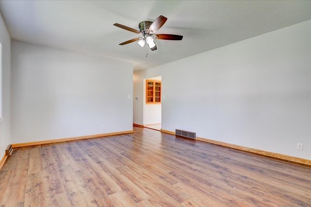 104 N Benton Street, Slater, IA 50244