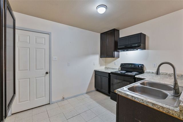 3630 Stinson St, Corpus Christi, TX 78405