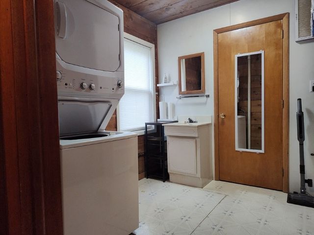 516 S Carl Street, Siloam Springs, AR 72761