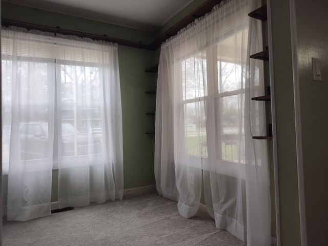 516 S Carl Street, Siloam Springs, AR 72761