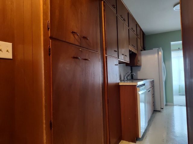 516 S Carl Street, Siloam Springs, AR 72761