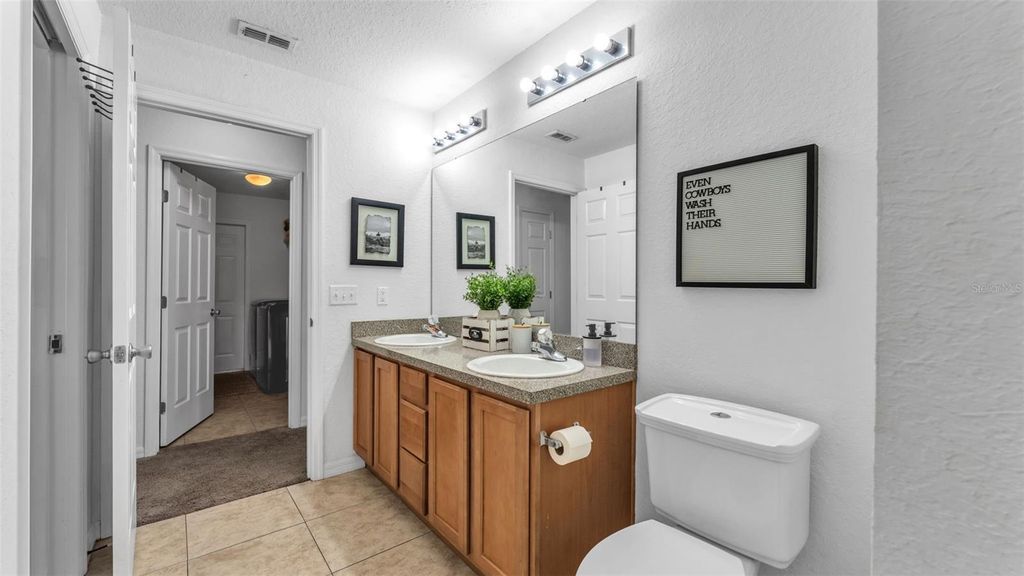 Image 34 of property listing at 6146 MISSION DRIVE, Lakeland, FL 33812