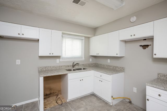 140 Paces Way, Fayetteville, GA 30215