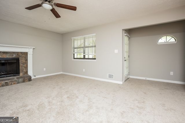 140 Paces Way, Fayetteville, GA 30215