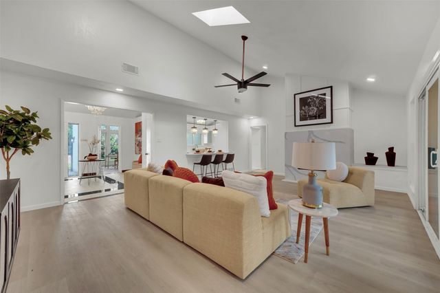 1503 Woodbine Street, Arlington, TX 76012