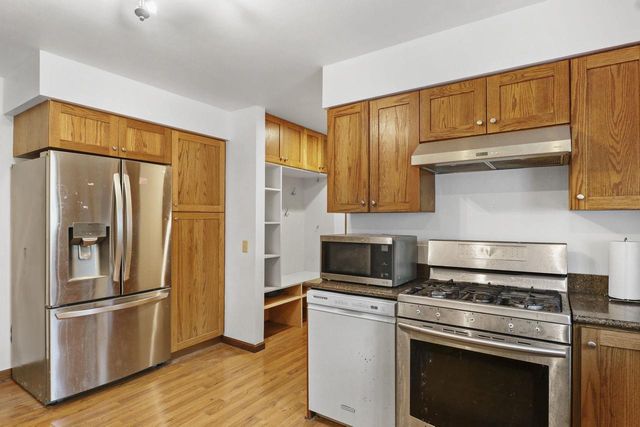 800 Clover Lane, Oregon, WI 53575