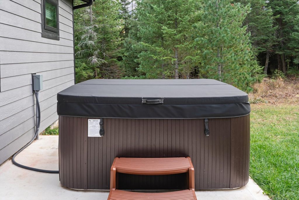 3740 Foothill Road, Kalispell, MT 59901 photo 12