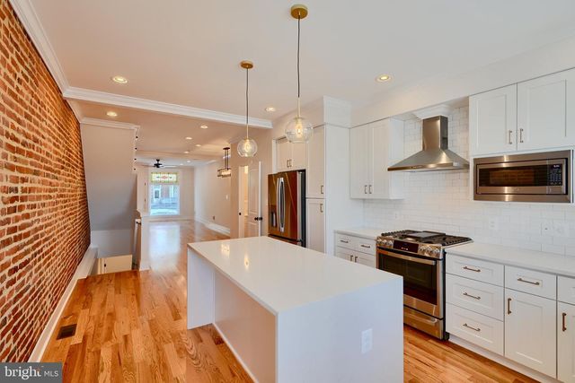 22 S CASTLE ST, Baltimore, MD 21231