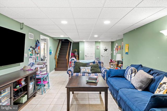 15 DECOU AVE, Ewing, NJ 08628