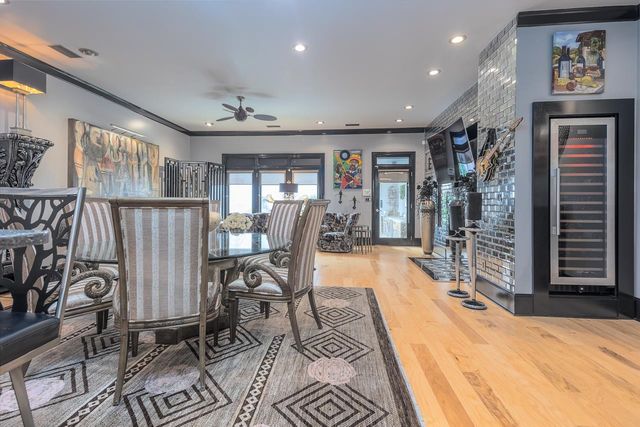 573 S FRONT ST, Memphis, TN 38103