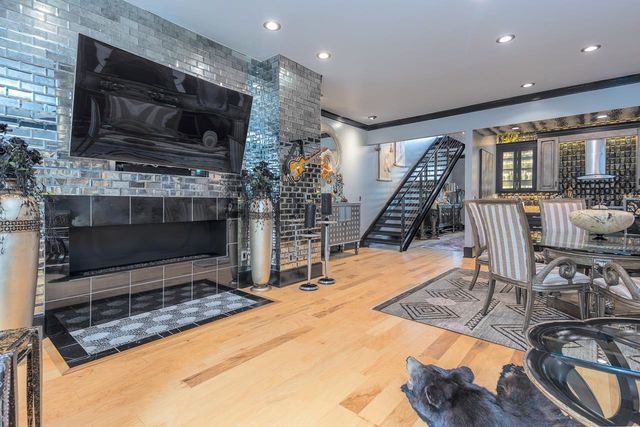 573 S FRONT ST, Memphis, TN 38103