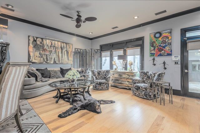 573 S FRONT ST, Memphis, TN 38103