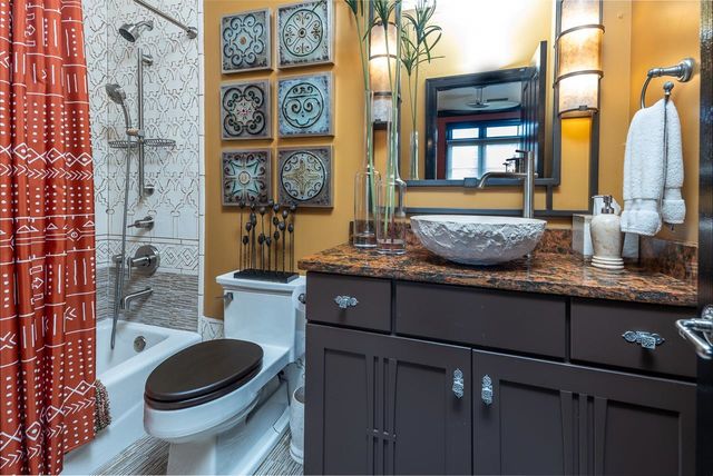 573 S FRONT ST, Memphis, TN 38103