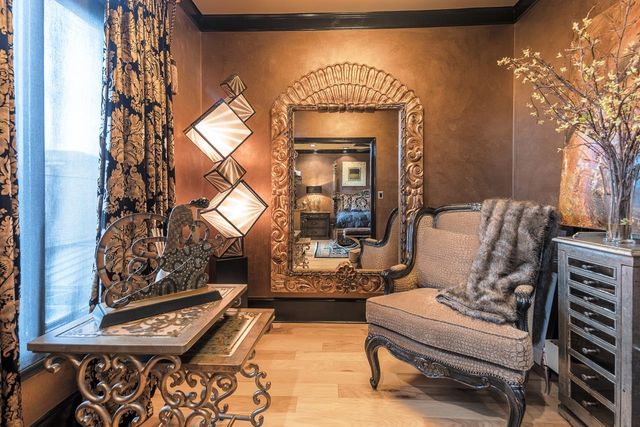 573 S FRONT ST, Memphis, TN 38103