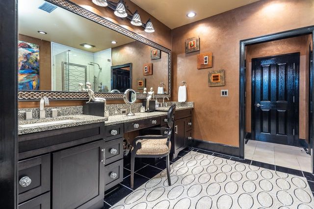 573 S FRONT ST, Memphis, TN 38103