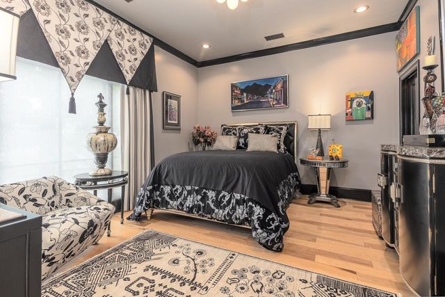 573 S FRONT ST, Memphis, TN 38103