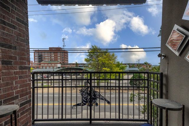 573 S FRONT ST, Memphis, TN 38103